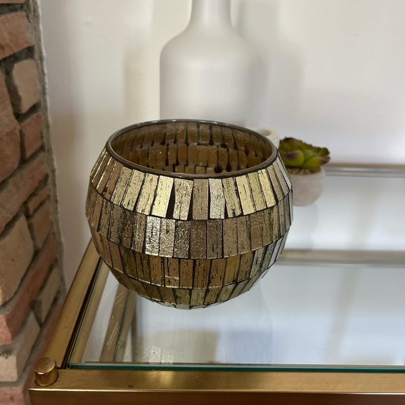 Other - Home Decor/Pot